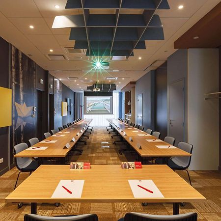 Ibis Lyon Carre De Soie Hotel Vaulx-en-Velin Ngoại thất bức ảnh